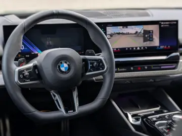 520d M Sport HUD ACC SitzBel.SuView.Pano H/K AHK