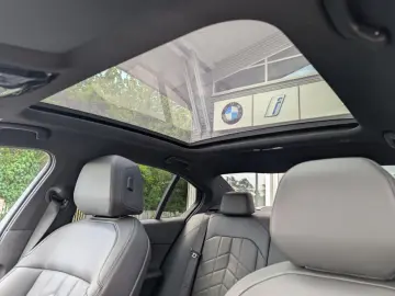 520d M Sport HUD ACC SitzBel.SuView.Pano H/K AHK