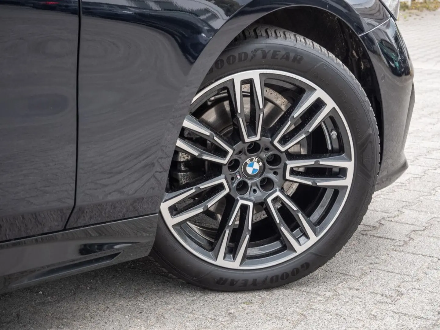 520d M-Sport PANO+ACC+HK+SITZBELÜFTUNG