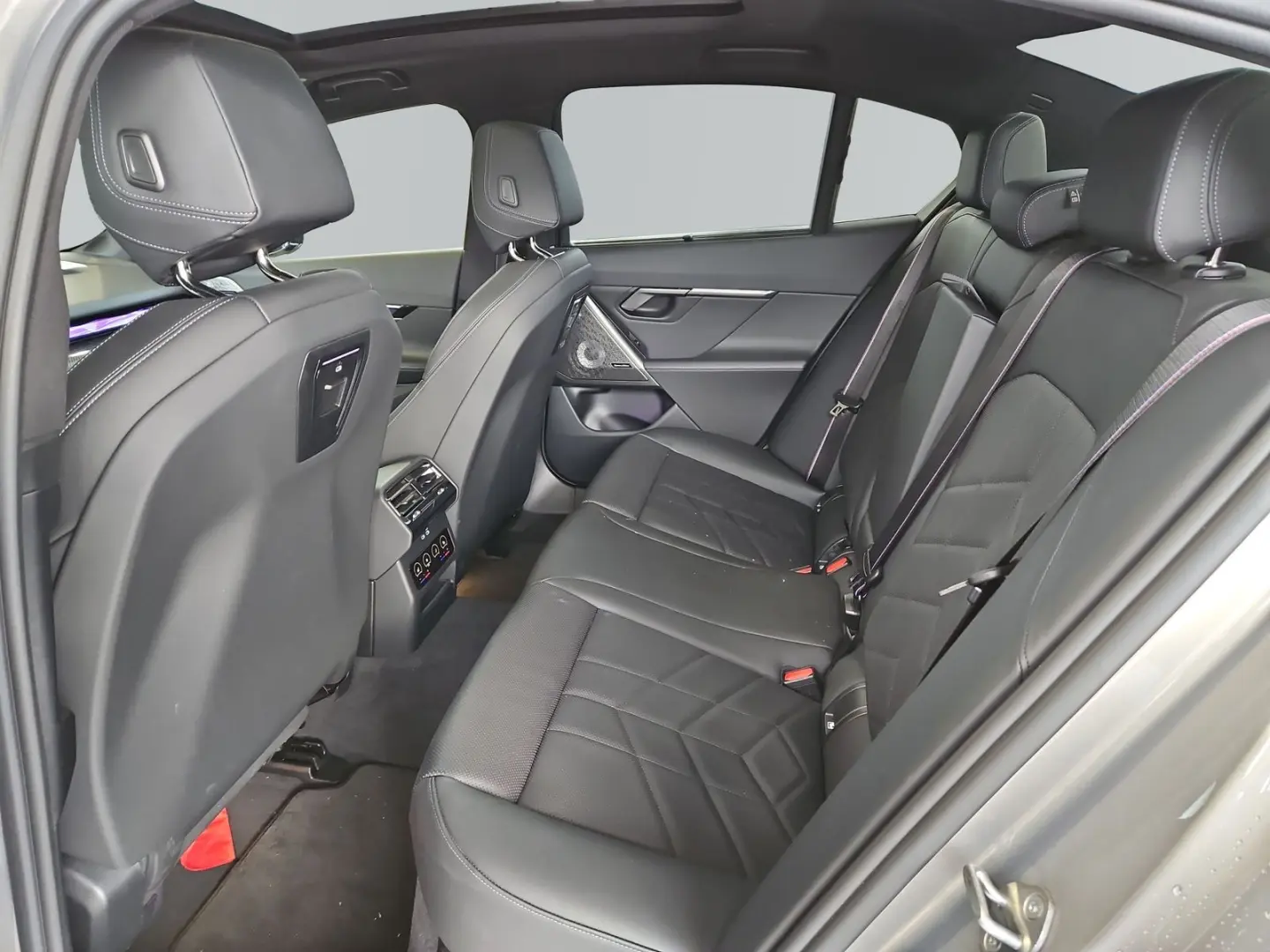 530e M Sportpaket Pro*Panorama*Sitzbelüftung*Bow