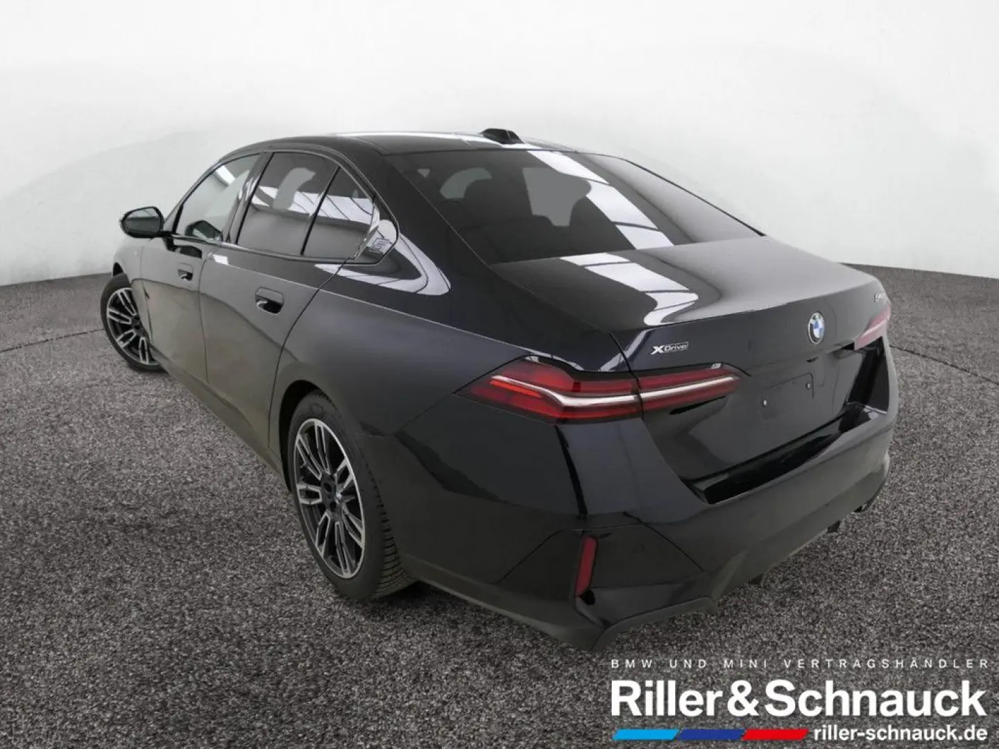 540 d xDrive M Sport PANO+STANDHZG+HK+360°KAM