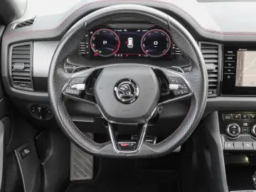 Kodiaq 2.0 TSI DSG 4x4 RS 7-Sitze NAVI PANO LED