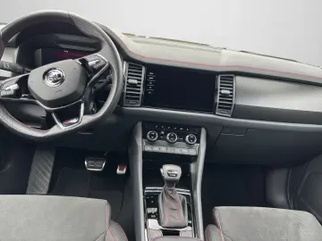 Kodiaq RS 2.0 TSI DSG 4x4 MATRIX NAVI 360° AHK