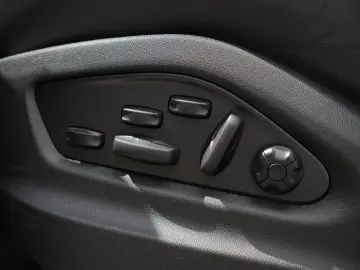 E-Hybrid MY24-INNODRIVE-ACC-LUFTF.-PANO-BOSE-RS
