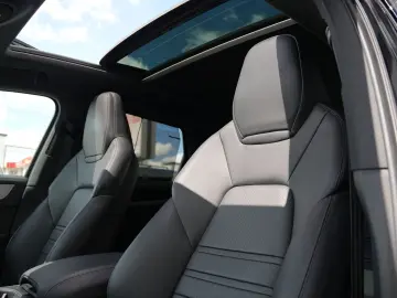 E-Hybrid MY24-INNODRIVE-ACC-LUFTF.-PANO-BOSE-RS