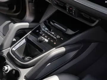 E-Hybrid MY24-INNODRIVE-ACC-LUFTF.-PANO-BOSE-RS