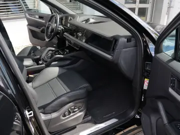 E-Hybrid MY24-INNODRIVE-ACC-LUFTF.-PANO-BOSE-RS