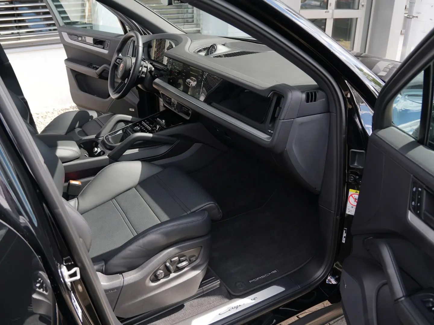 E-Hybrid MY24-INNODRIVE-ACC-LUFTF.-PANO-BOSE-RS
