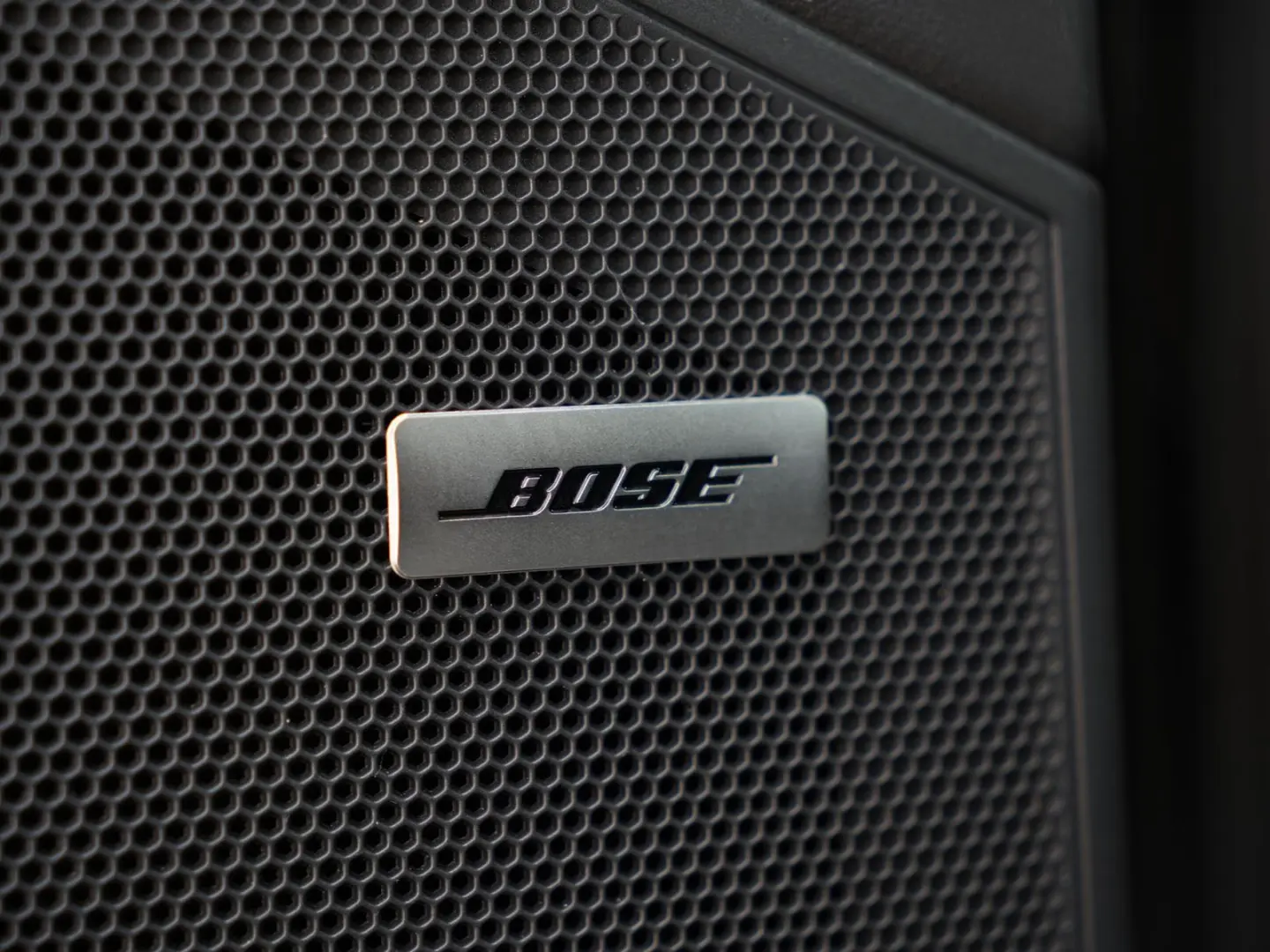 E-Hybrid MY24-INNODRIVE-ACC-LUFTF.-PANO-BOSE-RS