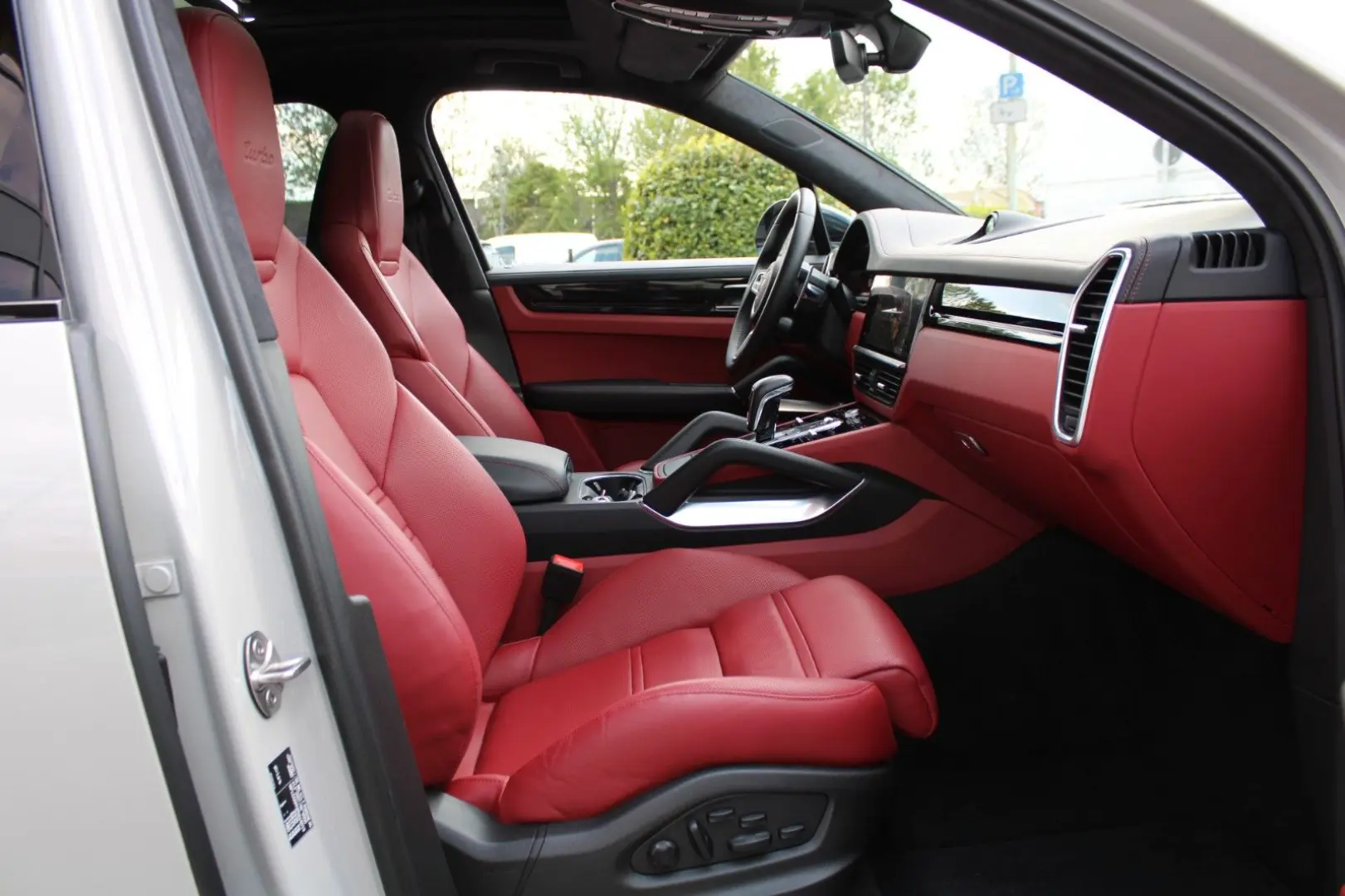 Cayenne Turbo Sport Design Kreide Approved 201T€