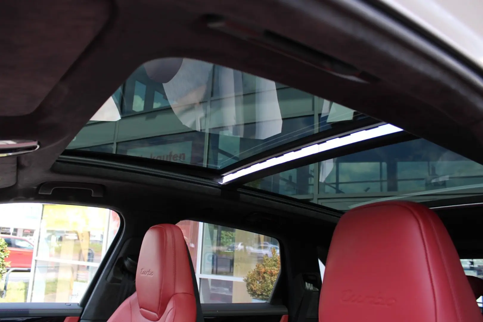 Cayenne Turbo Sport Design Kreide Approved 201T€