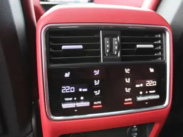 Cayenne Turbo Sport Design Kreide Approved 201T€