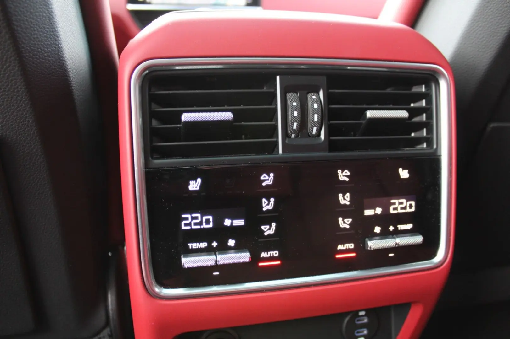 Cayenne Turbo Sport Design Kreide Approved 201T€