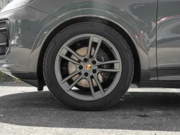 Cayenne AHK HD-Matrix BOSE PDCC 21-Zoll