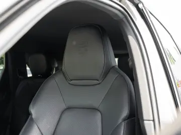 Cayenne AHK HD-Matrix BOSE PDCC 21-Zoll