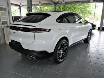 Cayenne Coupe E-Hybrid InnoDrive Luftfederung DE