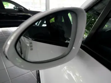 Cayenne Coupe E-Hybrid InnoDrive Luftfederung DE