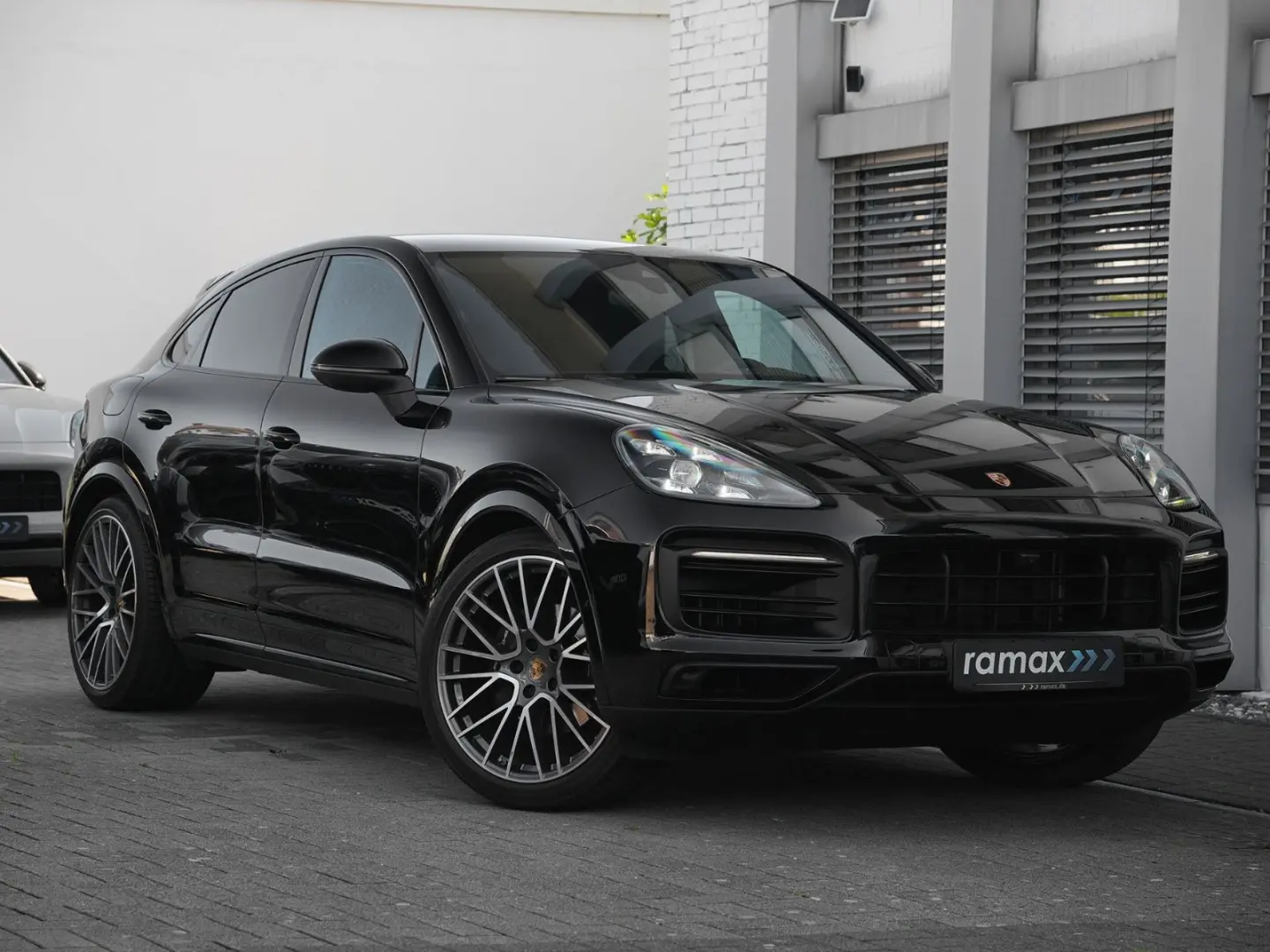 Cayenne Coupé SPORTDESIGN-LUFTF.-PANO-BOSE-22