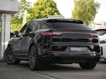 Cayenne Coupé SPORTDESIGN-LUFTF.-PANO-BOSE-22
