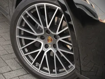 Cayenne Coupé SPORTDESIGN-LUFTF.-PANO-BOSE-22