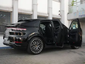 Cayenne Coupé SPORTDESIGN-LUFTF.-PANO-BOSE-22