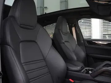Cayenne Coupé SPORTDESIGN-LUFTF.-PANO-BOSE-22