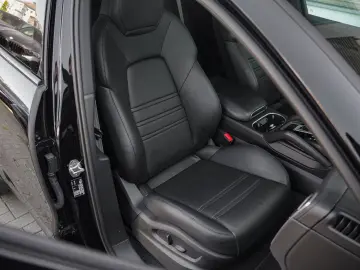 Cayenne Coupé SPORTDESIGN-LUFTF.-PANO-BOSE-22