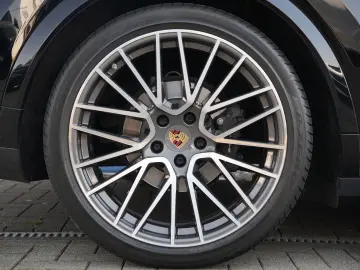 Cayenne Coupé SPORTDESIGN-LUFTF.-PANO-BOSE-22