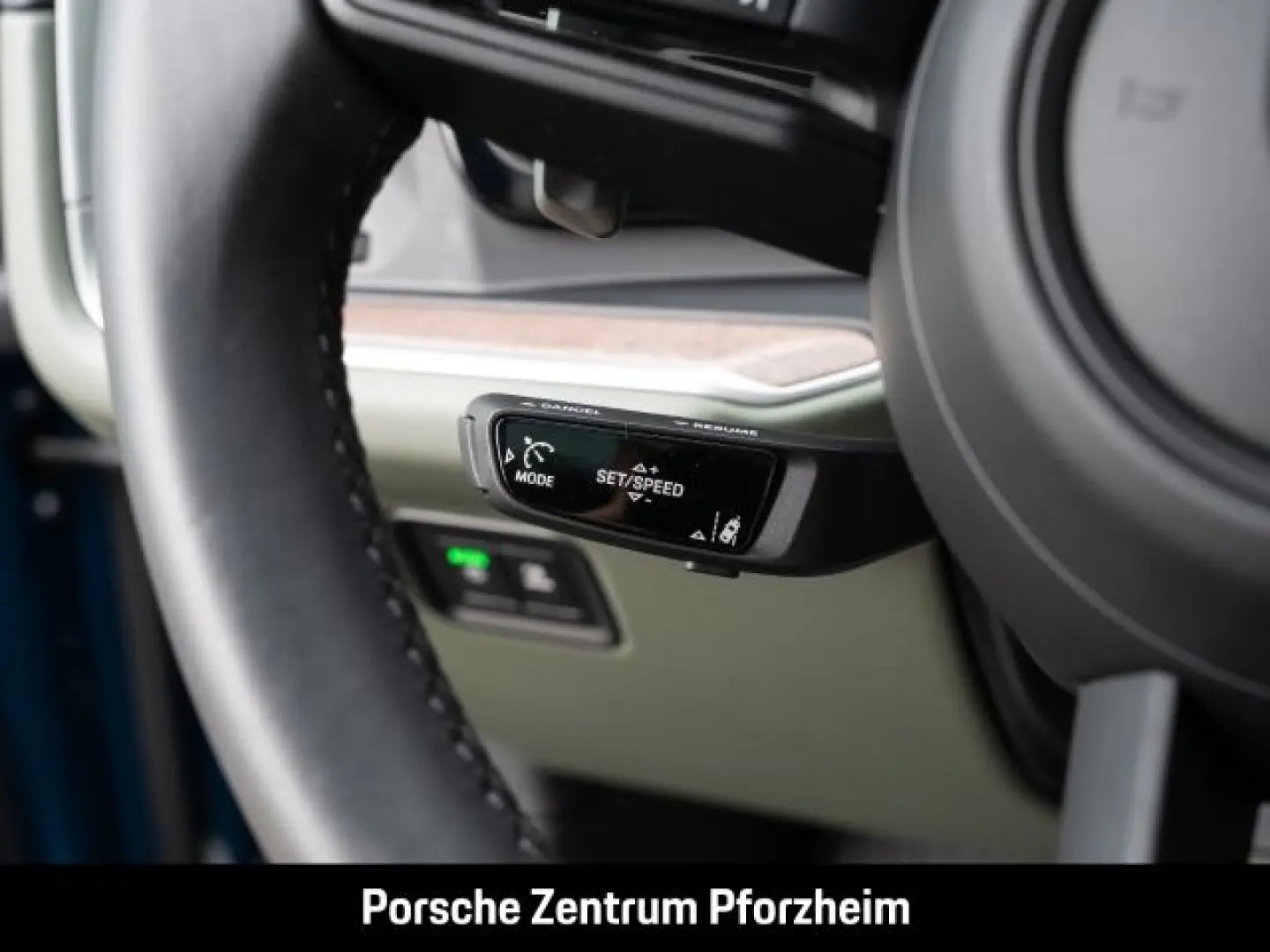 Cayenne E-Hybrid BOSE Sportabgasanlage Panorama