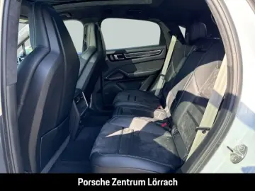 Cayenne GTS Coupe BOSE Panorama Surround-View