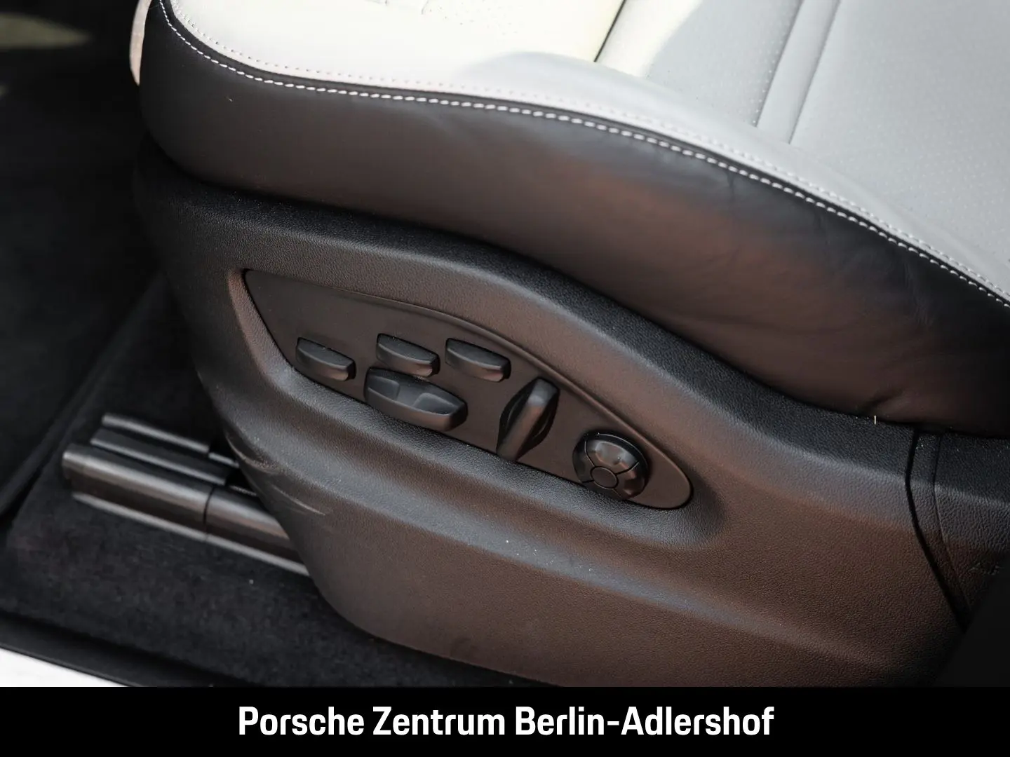 Cayenne E-Hybrid Coupe Panoramadach Luftfederung