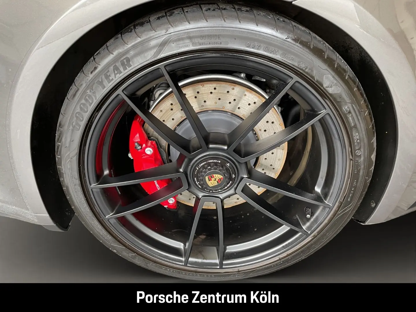 992 (911) Carrera 4 GTS Cabriolet