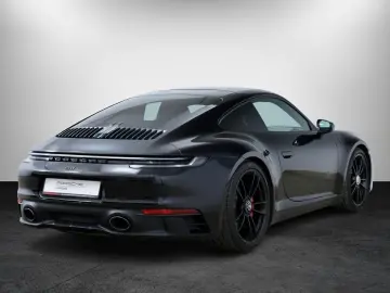 911 Carrera 4 GTS