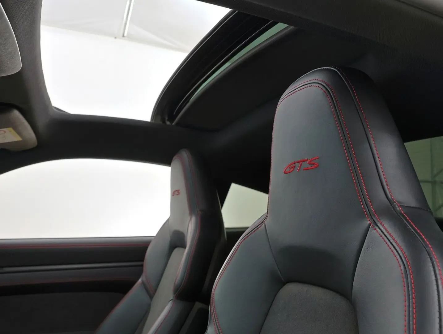 911 Carrera 4 GTS