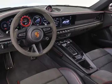 911 Carrera 4 GTS