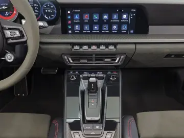 911 Carrera 4 GTS