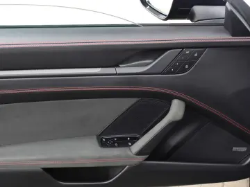 911 Carrera 4 GTS