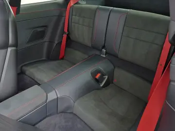 911 Carrera 4 GTS