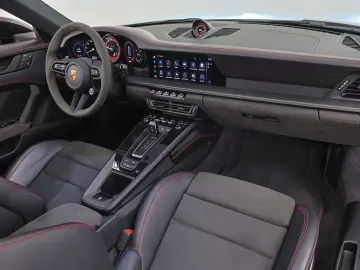 911 Carrera 4 GTS