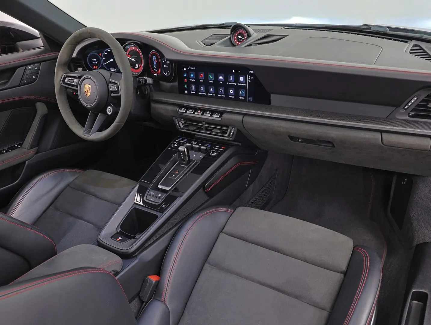 911 Carrera 4 GTS