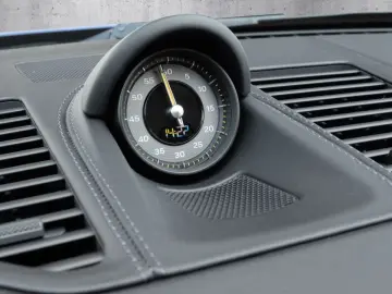 992 GT3 Touring Enzianblaumetallic, Chrono Paket