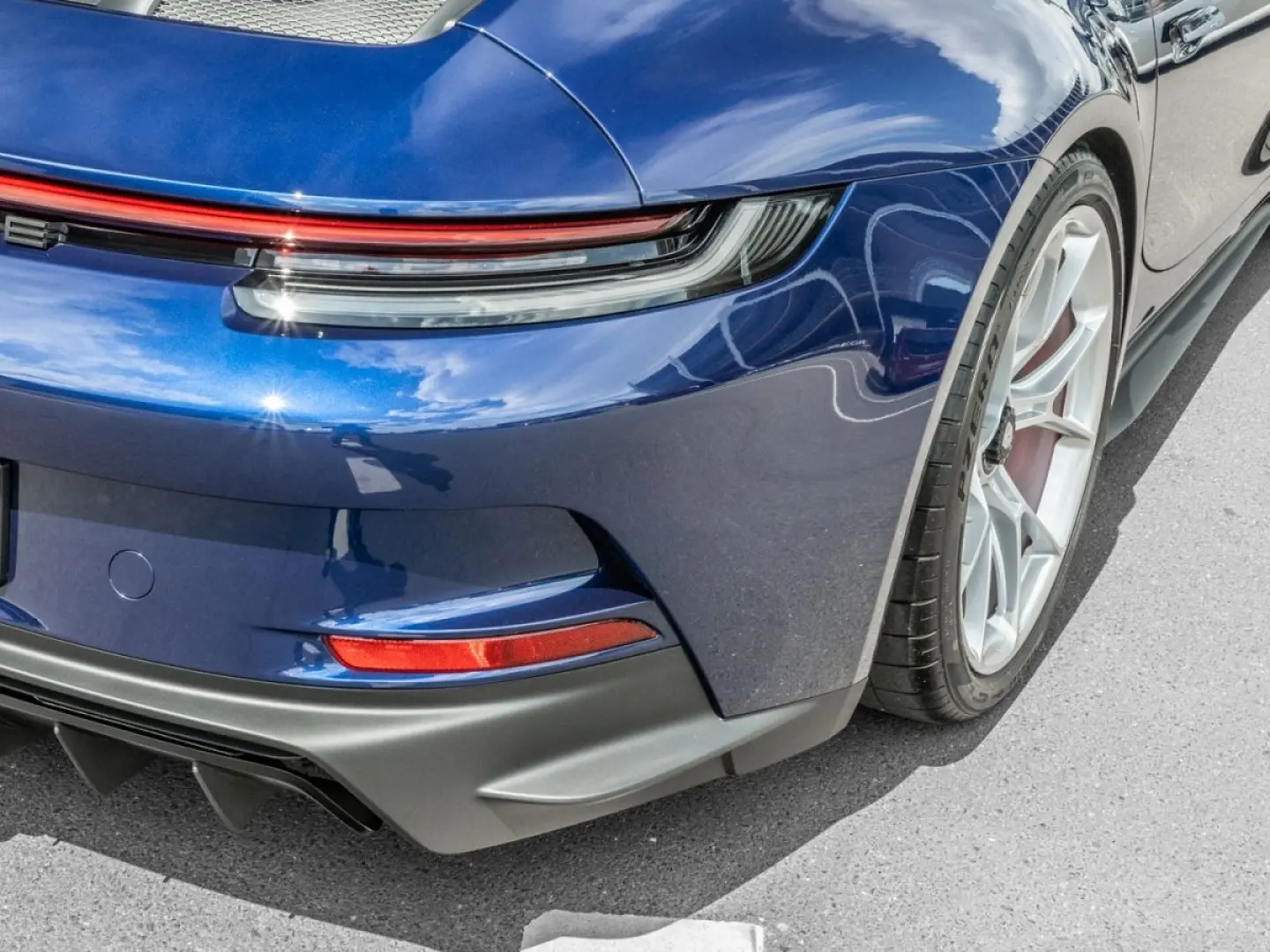 992 GT3 Touring Enzianblaumetallic, Chrono Paket
