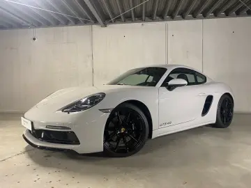 Cayman (718) GTS 4.0 | SportDesign Paket schwarz