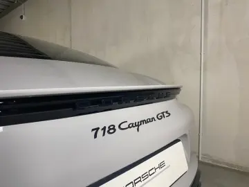 Cayman (718) GTS 4.0 | SportDesign Paket schwarz