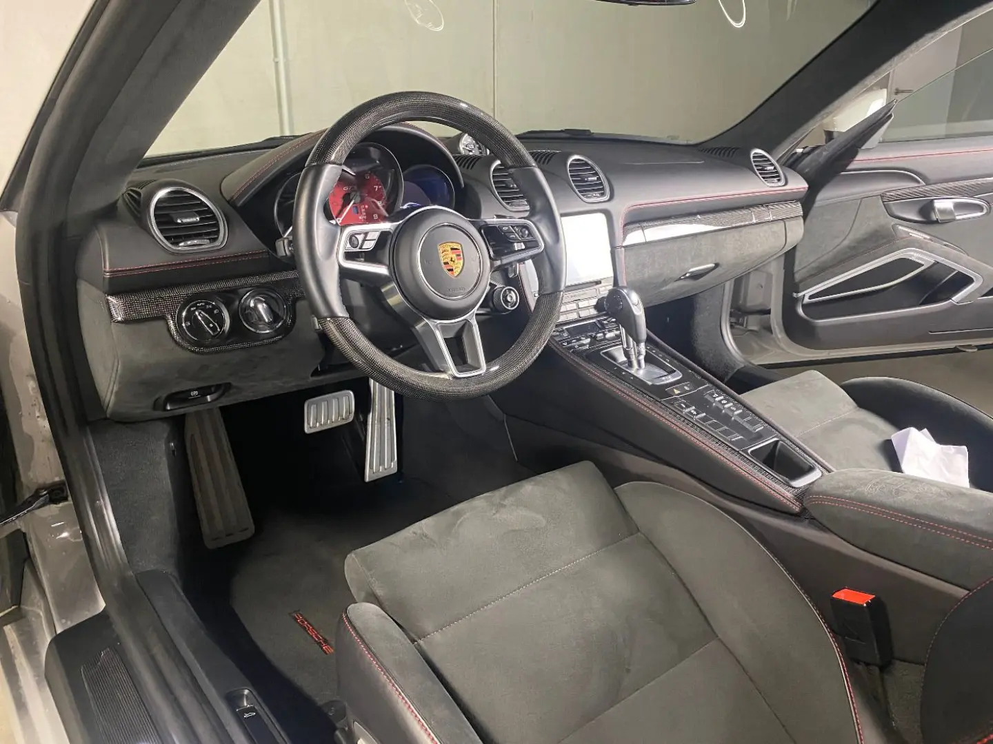 Cayman (718) GTS 4.0 | SportDesign Paket schwarz