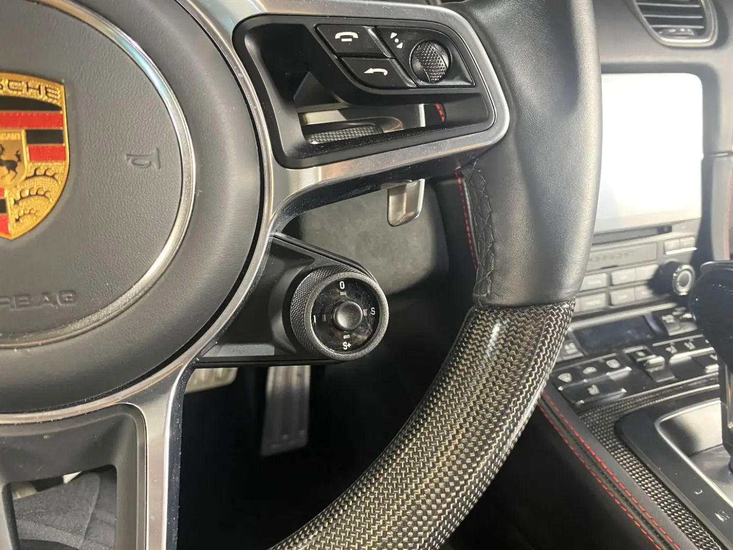 Cayman (718) GTS 4.0 | SportDesign Paket schwarz