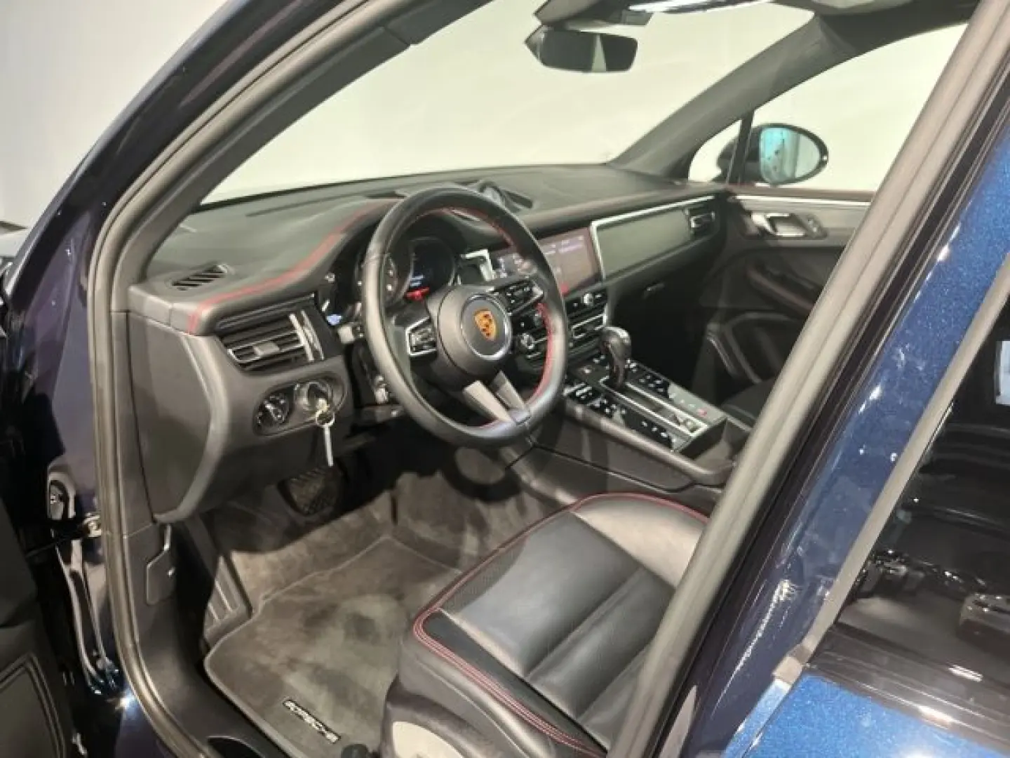Macan GTS Sportabgasanlage Lenkradheizung LED