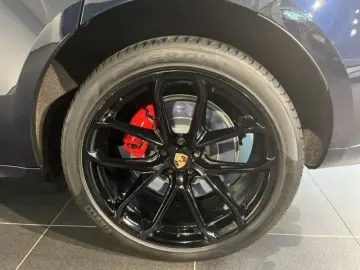 Macan GTS Sportabgasanlage Lenkradheizung LED