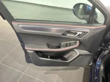 Macan GTS Sportabgasanlage Lenkradheizung LED