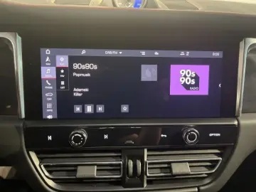 Macan GTS Sportabgasanlage Lenkradheizung LED